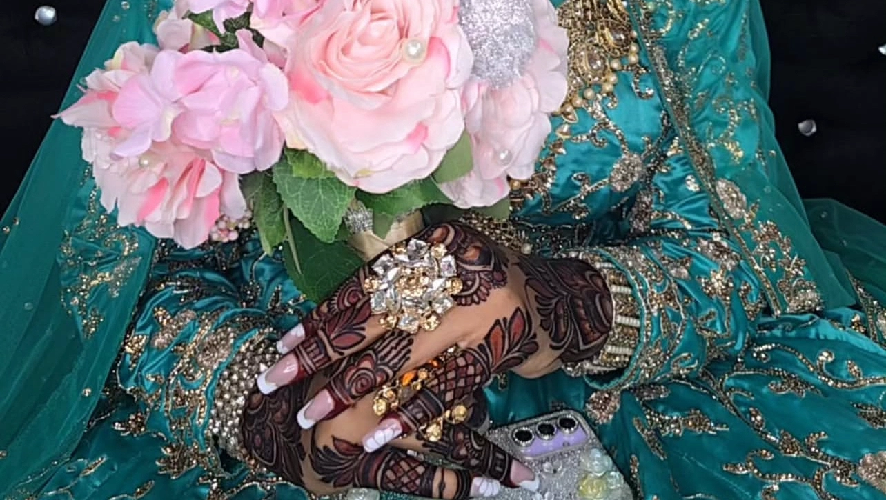 Henna Art Service
